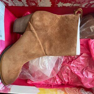 Women's Chinese Laundry Suede Boots, Size 9